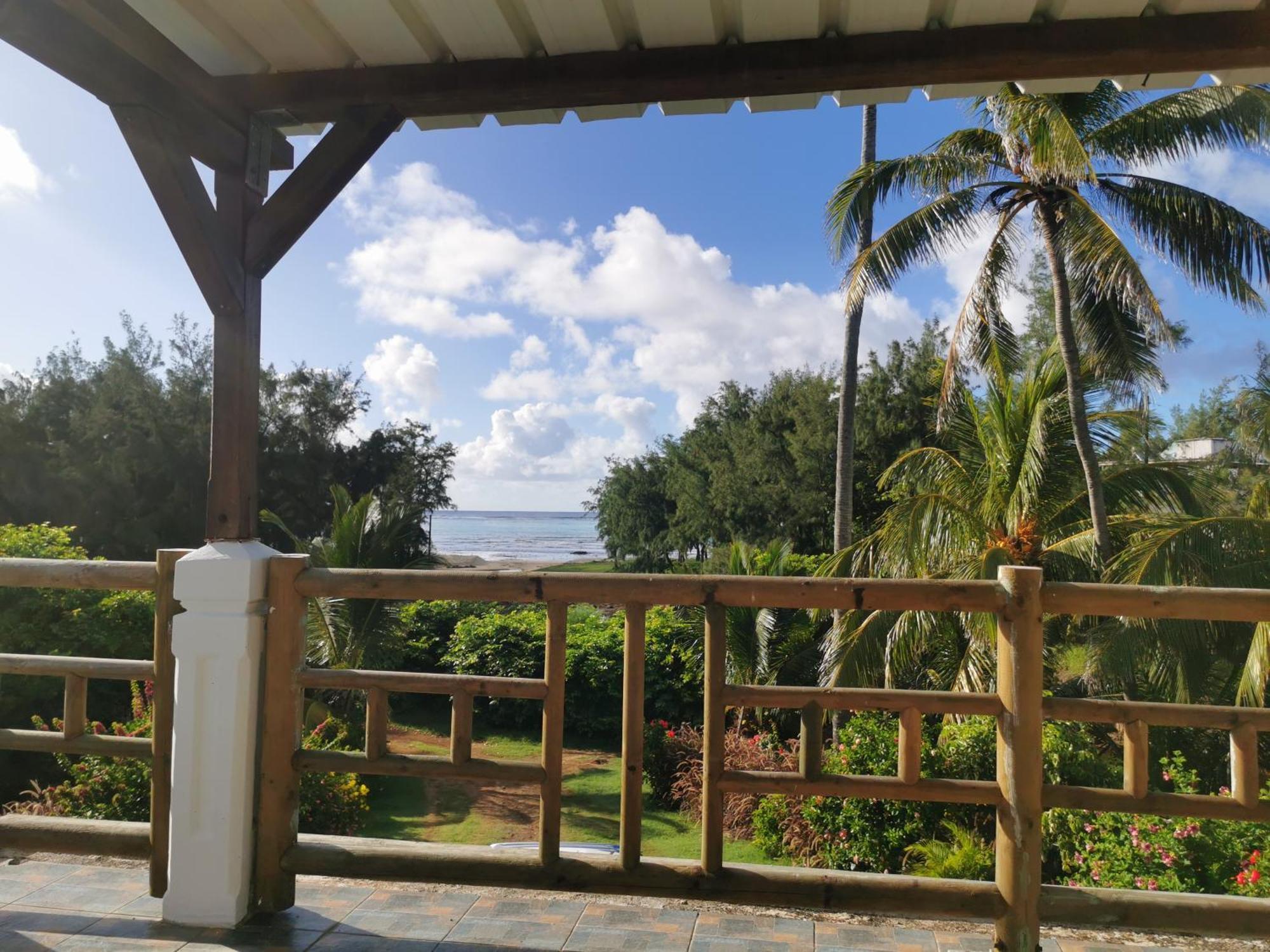 Poisson D'Or Guest House Port Mathurin Bagian luar foto